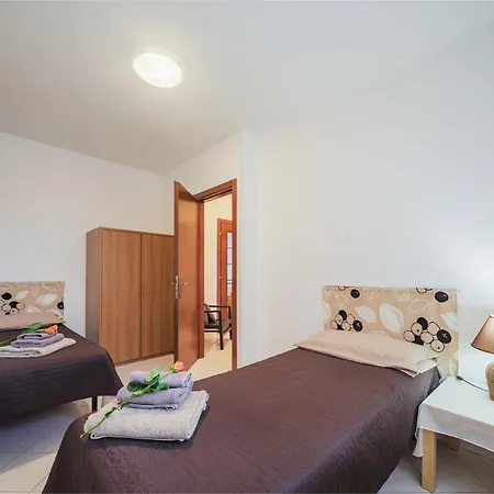 Apartamento Anna By Interhome *